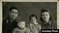 Мәхмүт Галәүнең улы Нәдер гаиләсе белән