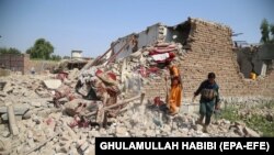 خانه‌ای که در اثر انفجار در ولایت ننگرهار تخریب شده است