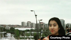 Айганыш Өскөналиева.