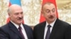 ფოტო არქივიდან: მარცხნიდან ალიაქსანდრ ლუკაშენკა და ილჰამ ალიევი