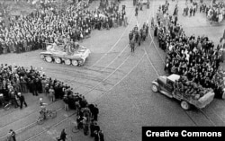 Радянські війська вступають у Ригу. Липень 1940 року