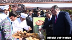 Фестиваль "Оши палав" во Дворце Арбоб