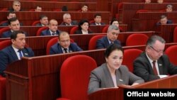 O‘zbekiston parlamenti deputatlari.