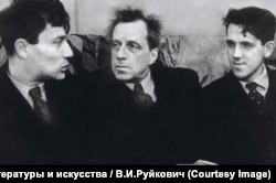 Б.Пастернак, Вс. Мейерхолд жана А.Гладков. 1936-жыл.