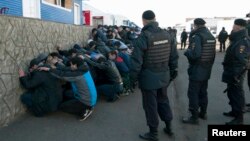 Орусия. Мигранттар боюнча рейд. Архивдик сүрөт. 