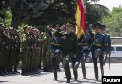 Военнослужащие Южной Осетии. Цхинвали, 5 июля 2015 года.