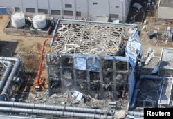 Вид на поврежденную атомную электростанцию «Фукусима-1» в Японии, 24 марта 2011 года.