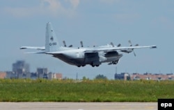 Avion C130 - imagine ilustrativă