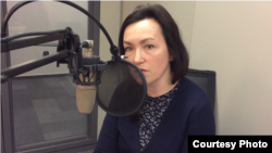 Алсу Курмашева, новинарка на РСЕ која во моментот е во притвор во Русија