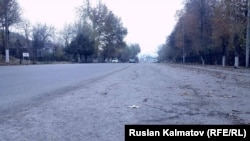 Не до конца отремонтированные дороги города.