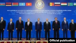 Саммиттин катышуучулары