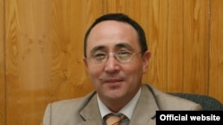 Алмас Турдумаматов.