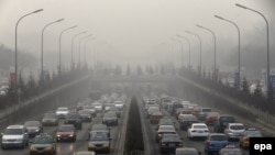 Бээжиндеги кан жол. 16-январь, 2014-жыл.