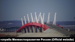 Првиот мост од Русија до Кина