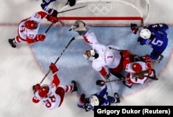 Ак киемдә Русиянең хатын-кызлар хоккей такымы