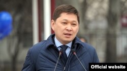 Сапар Исаков