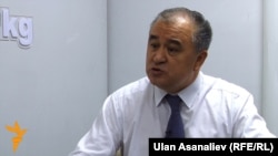 Өмүрбек Текебаев.