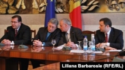 Liderii Alianței pentru Integrare Europeană (AIE) îl prezintă pe Nicolae Timofti, candidatul AIE la funcția de președinte.