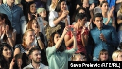 Mladi ne žele da čekaju, ističe Katarina Vučković