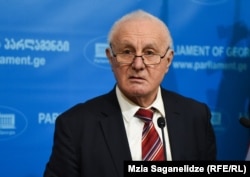 ფრიდონ ინჯია