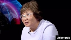 Роза Отунбаева.