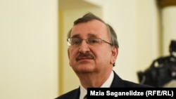 დამოუკიდებელი პარლამენტარი რომან გოცირიძე - ეროვნული ბანკის პრეზიდენტი 2005-07 წლებში.