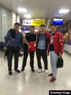 Марс Смаилбеков c друзьями