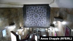 Алишер Навои атындагы станция.