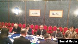 اتمر: دولت افغانستان روسیه را متحد منطقه یی مهمش می‎داند.