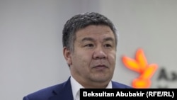 Алмамбет Шыкмаматов.