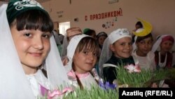 Г. Тукайга арналган балдардын фольклордук фестивалы. Оренбург, 2012.