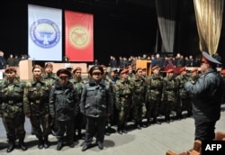 Судебный процесс проходил под усиленной охраной.