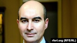 ولی آریا کارشناس افغان مقیم لندن