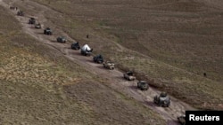 قطار نظامیان افغان