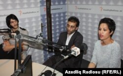 sağdan sola: Vəfa Nağı, müsabiqənin digər finalçıları Rüfət Əhmədzadə və Aqşin Evrən