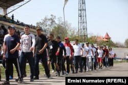 Представители «Мухаммед-Умара» и других спортивных клубов на турнире в Оше.