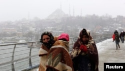 صلیب سرخ: مردم را یخ زده‎است.