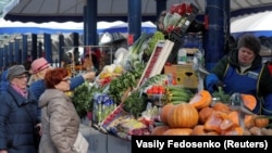 Камароўскі рынак у Менску. Архіўнае фота