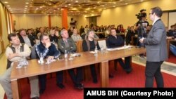 Hasić: Kao rezultat rata, imamo generaciju mladih koji su naučili da koriste ilegalan softver