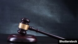 هودمن: در حکومت احساس مسئولیت و مکلفیت آن دیده نمی‎شود که آنان توانایی تکمیل کردن این کار را داشته باشند.