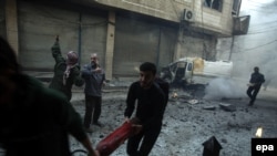 امنستی انترنشنل همچنان گفته‎است که اقلیت‌های مذهبی و نژادی با تبعیض روبه‌رو شده و با آن‎ها رفتار نادرست صورت گرفته‎است.