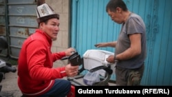 Арстанбектин жакшы таанышы анын электромопедин бекер эле оңдоп берди. Эми спортчу машыгууларга оңой эле барып келет.