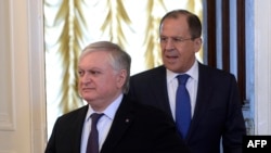 Главы МИД Армении и России, Эдвард Налбандян и Сергей Лавров. (Архивная фотография)