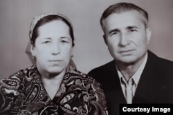 Зейнеб и Сеитяя, родители матери Эскендера