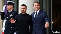 Украинанын президенти Владимир Зеленский жана Франциянын президенти Эммануэл Макрон. Париж, 4-сентябрь, 2025-жыл.