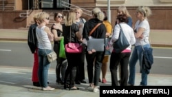 Ілюстрацыйнае фота. Актывісткі руху «Маці 328» перад сустрэчай з прадстаўнікамі адміністрацыі Аляксандра Лукашэнкі. Менск, 2 траўня 2018 году