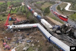 Locul accidentului, a doua zi. Locația se află pe ruta feroviară Atena-Salonic, cea mai importantă din țară. Tempi, 1 martie 2023.