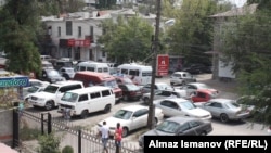 Бишкектин борбордук бөлүгүндөгү көчөлөрдүн бири.