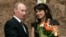 Soprana de renume internațional Anna Netrebko a primit de la Vladimir Putin personal, pe 27 februarie 2008, titlul de „Artist al Poporului din Rusia”. 