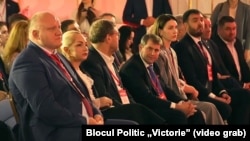 Reprezentanți ai blocului politic „Victorie” la congresul din 6 iulie, de la Moscova.